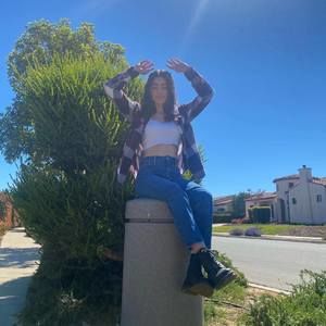 Meet your Posher, Alyssa